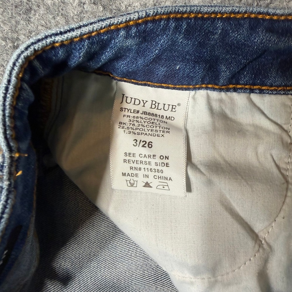 Judy Blue Boyfriend Jeans 3/26 Blue High Rise Cuffed Medium Wash - Picture 7 of 9